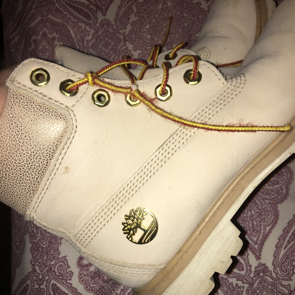 Timberlands - Picture 3 of 6